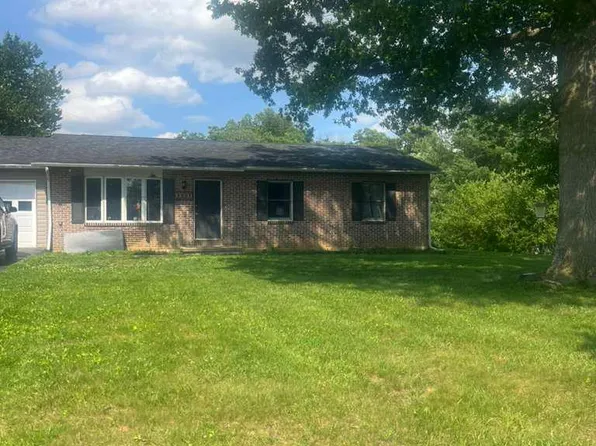 12321 Walnut Point W, Hagerstown, MD 21740