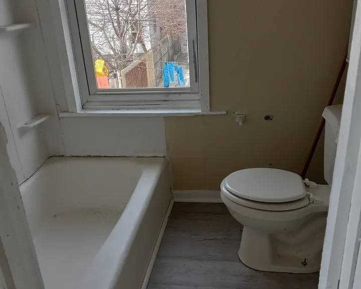 227 Hudson St — Photo 6