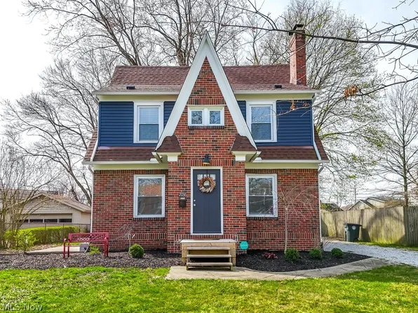 2036 Lorena Ave, Akron, OH 44313