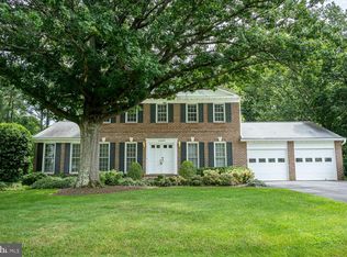 1197 Winter Hunt Rd, Mc Lean, VA 22102