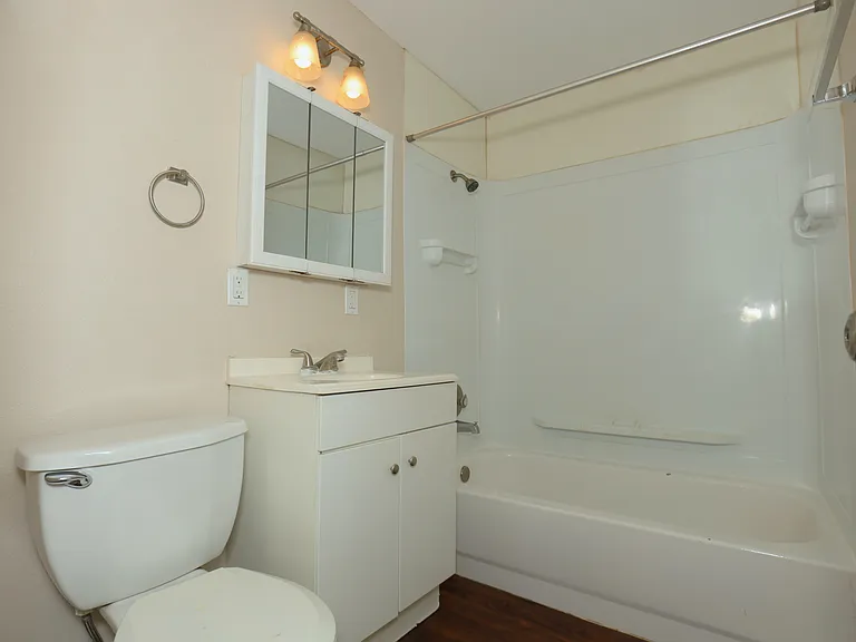 256 E Pecan Ln #3 — Photo 16