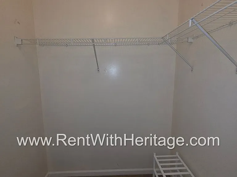 7712 Autry Cir #303 — Photo 24