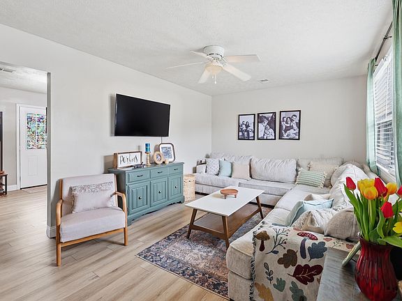 5th image of 1092 Winchester Rd