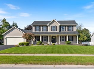 68 Red Spruce Ln, Rochester, NY 14616