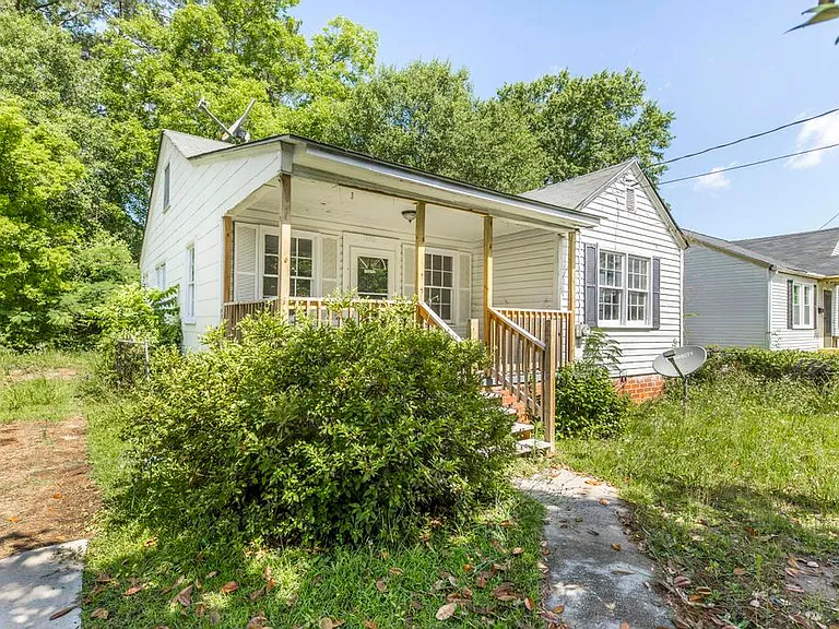 1055 Radio Dr — Photo 5