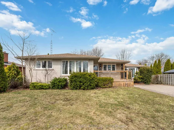 3987 Montcalm Cres, Niagara Falls, ON L2G 6L9