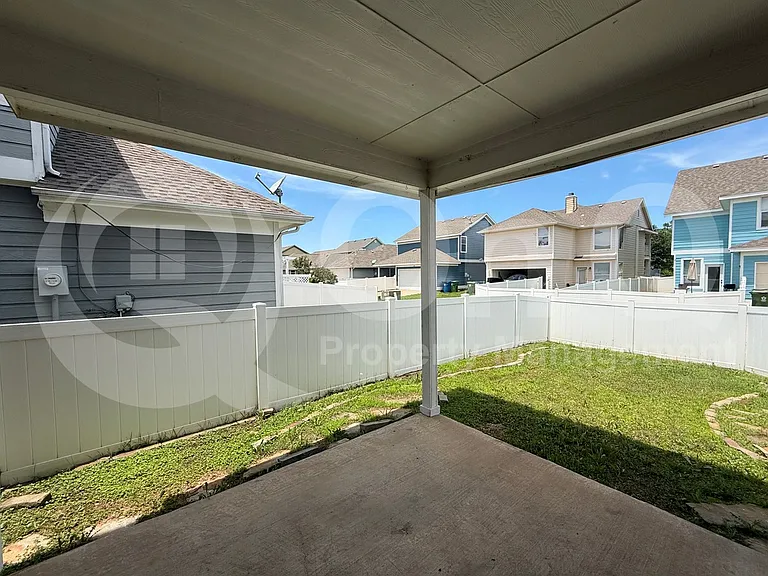 10301 Waterbury Dr — Photo 20