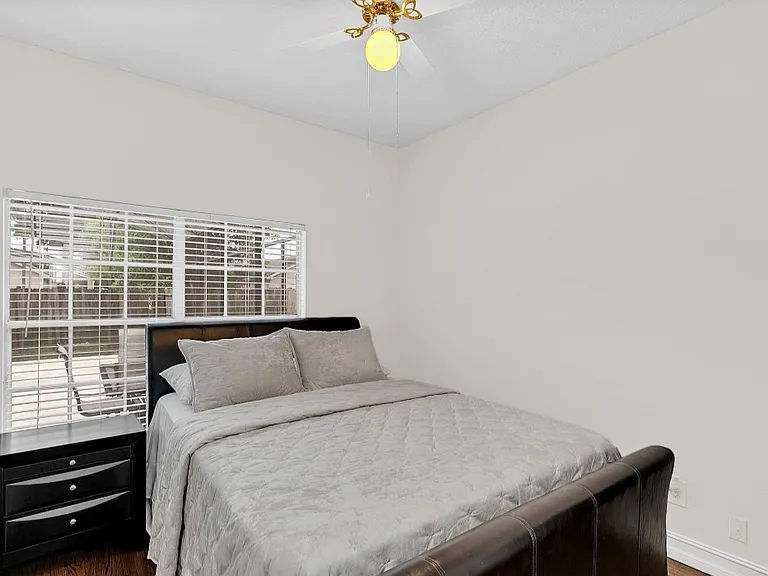 1031 Byerly Way — Photo 18