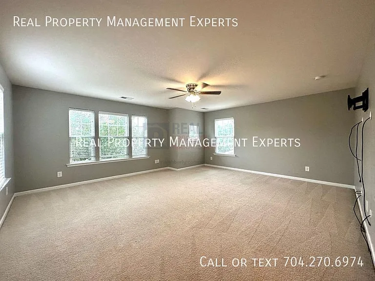 13102 Heath Grove Dr — Photo 9