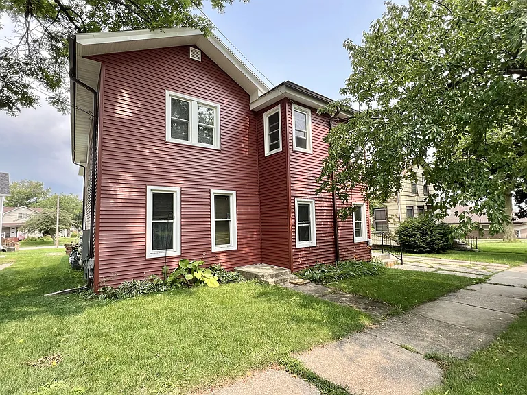 306 N Academy St #4 — Photo 1