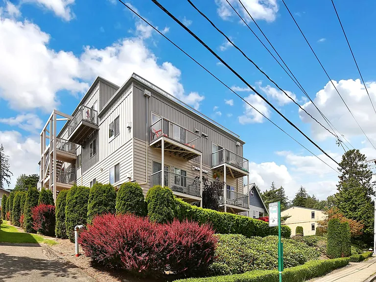 2020 Taylor Ave #302 — Photo 8