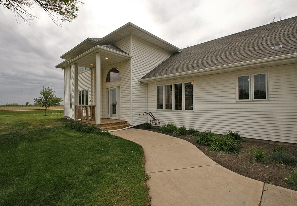1st image of 4398 120th St S