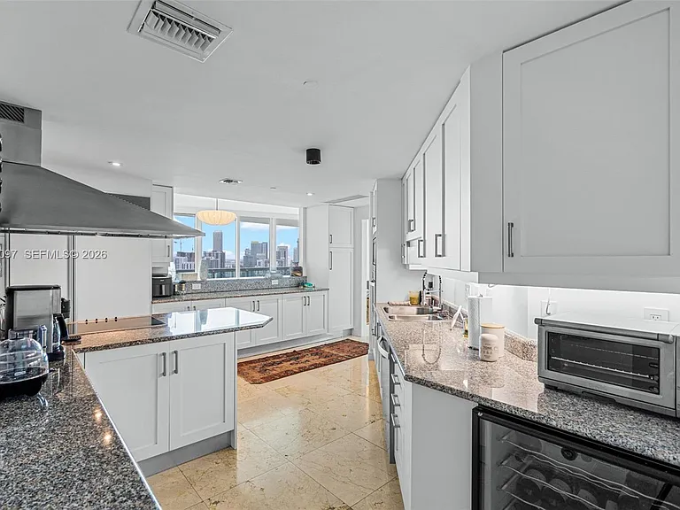 1643 Brickell Ave #2805 — Photo 15