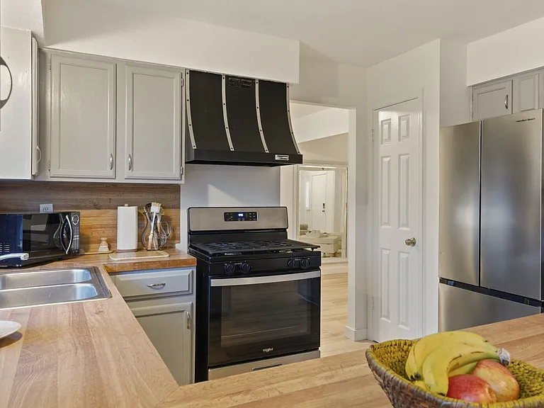 12901 Silver Creek Dr — Photo 51