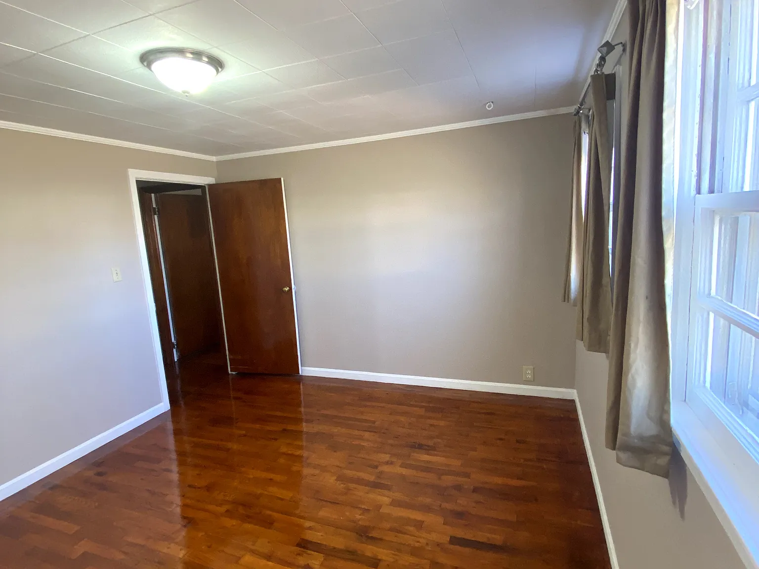3 bed, 1624 sqft, $2,300 — Photo 4