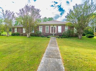 1882 Wellsbrook Dr, Fayetteville, TN 37334