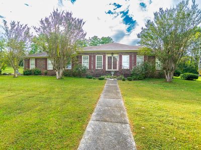 1882 Wellsbrook Dr, Fayetteville, TN, 37334