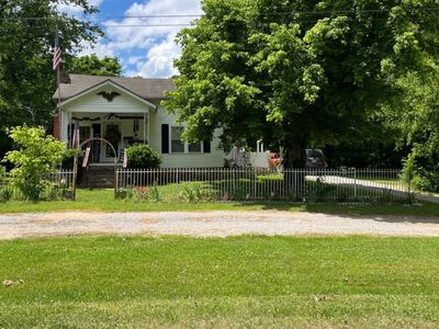 303 Little Creek Rd, Pleasant Shade, TN, 37145