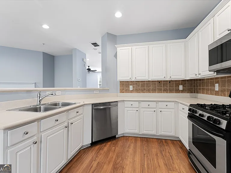 4674 Creekside Villas Way SE — Photo 11