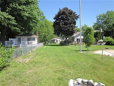 4th image of 493 Lakeshore Blvd