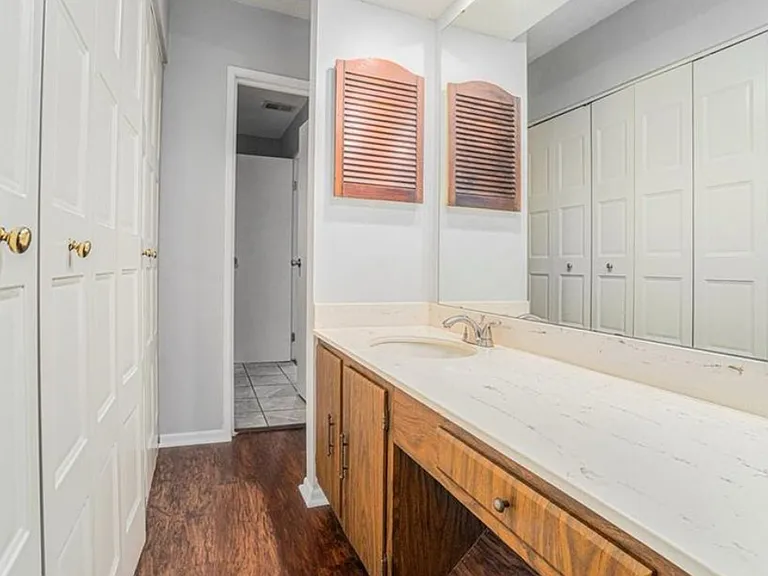 8067 N Stoddard Ave — Photo 6