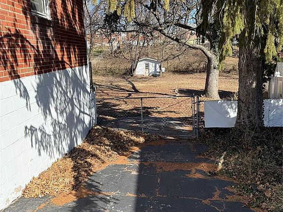 2nd image of 105 Sylvia Dr