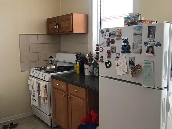 4th image of 3112 N Haussen Ct #3