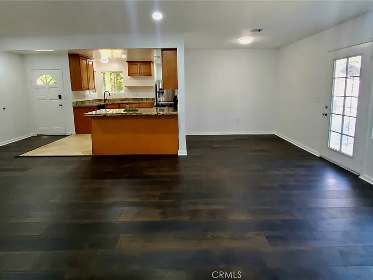 7121 Jumilla Ave — Photo 13