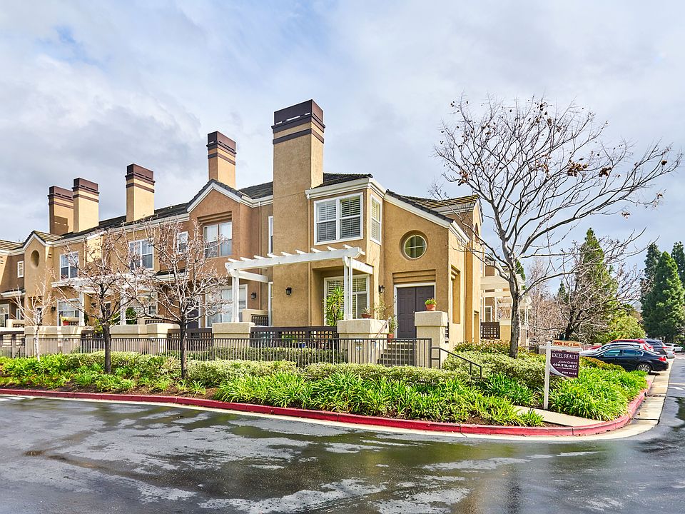 1st image of 420 Camille Cir Unit 11
