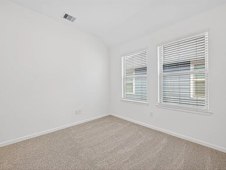 5703 Foggy Vine Ct — Photo 33