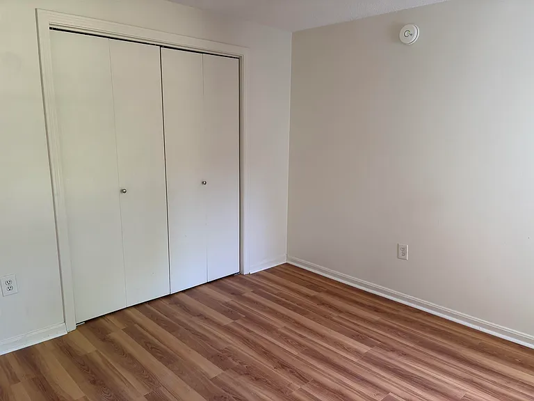 1007 White Cedar Blvd — Photo 11