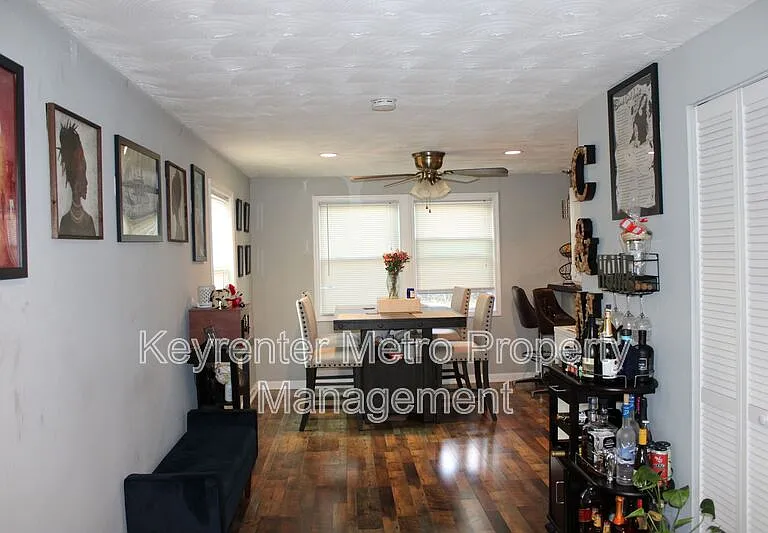 1806 Palmer Park Rd — Photo 4