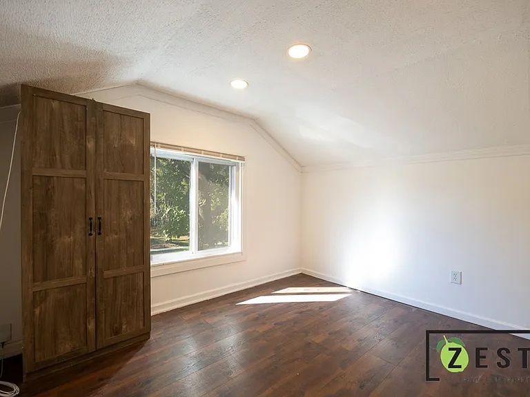20830 Westview Ave — Photo 15
