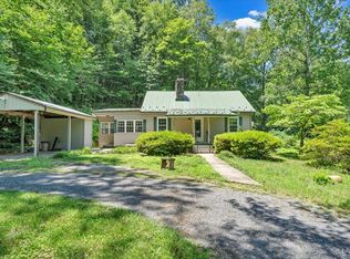 1338 Hunting Creek Rd, Big Island, VA 24526