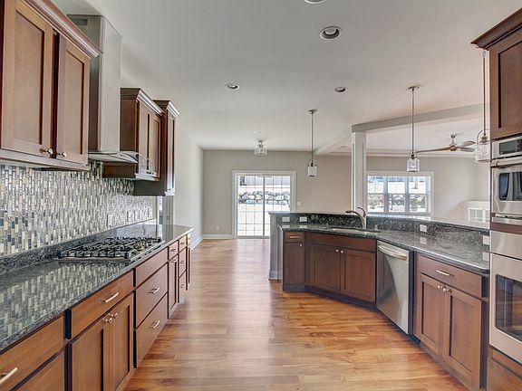 2nd image of 2313 Bedner Rd
