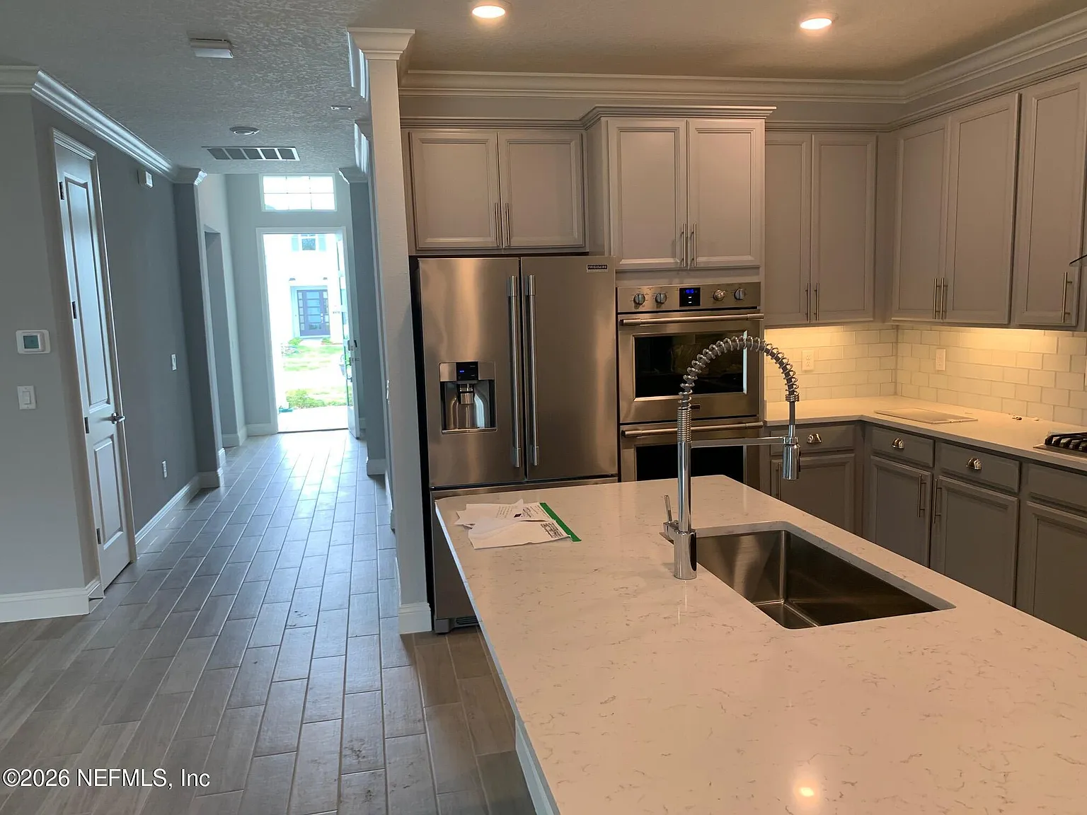 4 bed, 3.0 bath, 2100 sqft, $3,895 — Photo 3