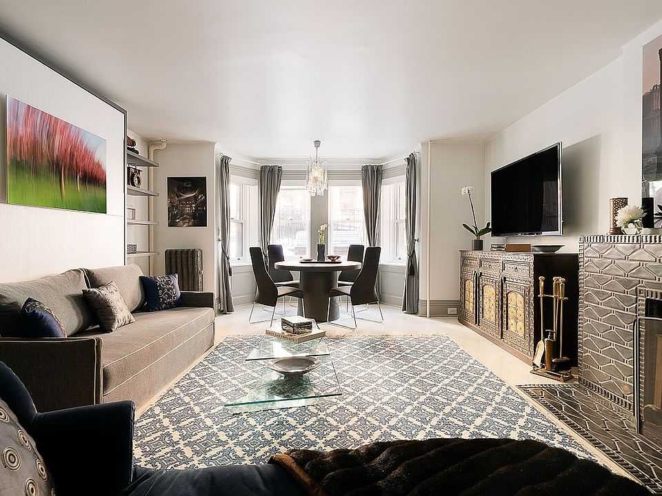 1st image of 40 Remsen St APT 1