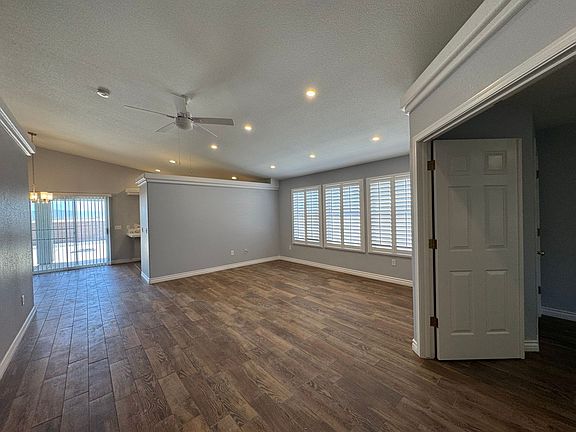 5th image of 2454 E Saguaro Dr