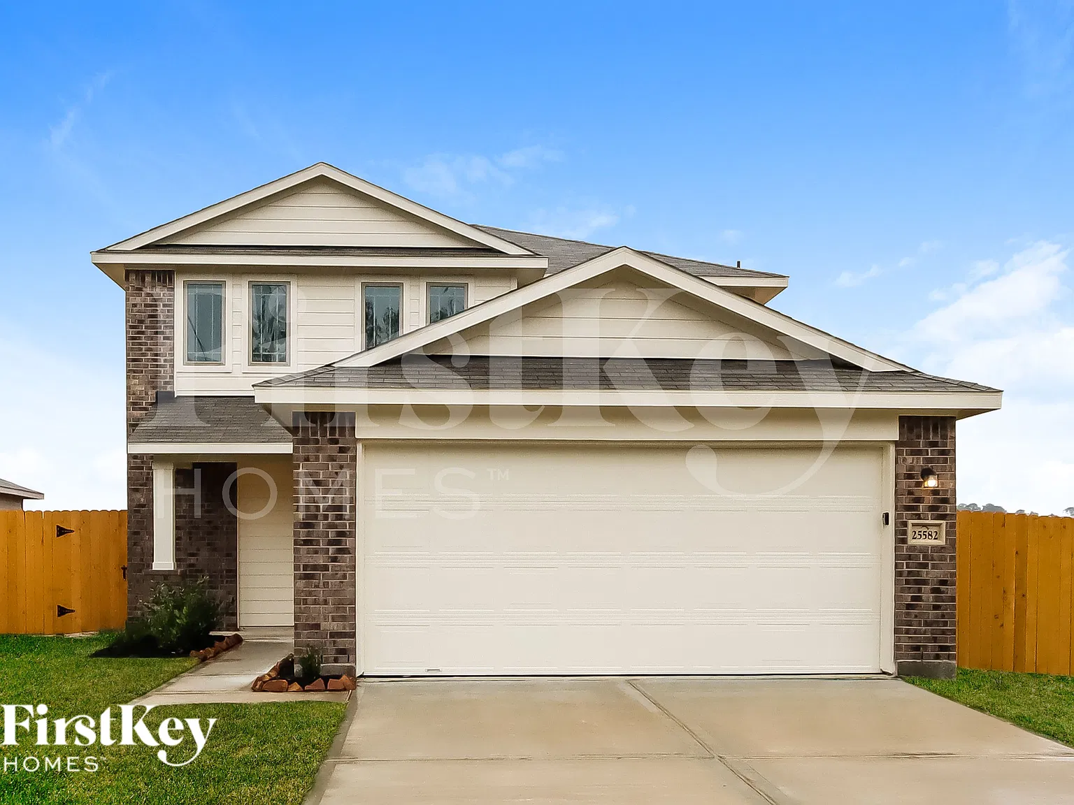 4 bed, 2.5 bath, 1857 sqft, $1,485 — Photo 1