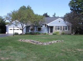 146 Danbury Cir N, Rochester, NY 14618