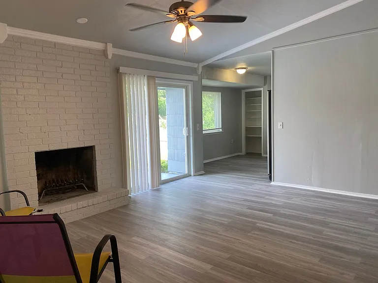 12421 Trailing Oaks St — Photo 7