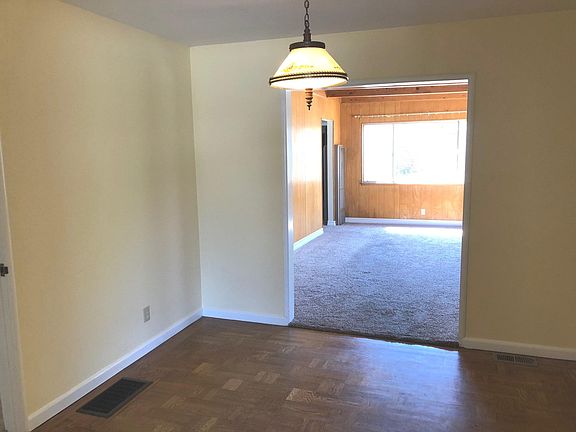 3rd image of 535 Beech Ave