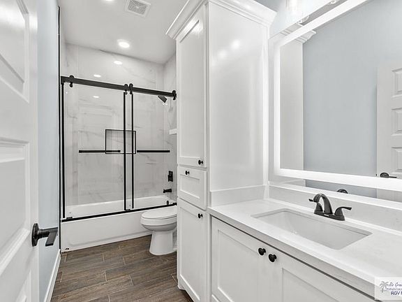4th image of 201 N Brooks Cir N #97