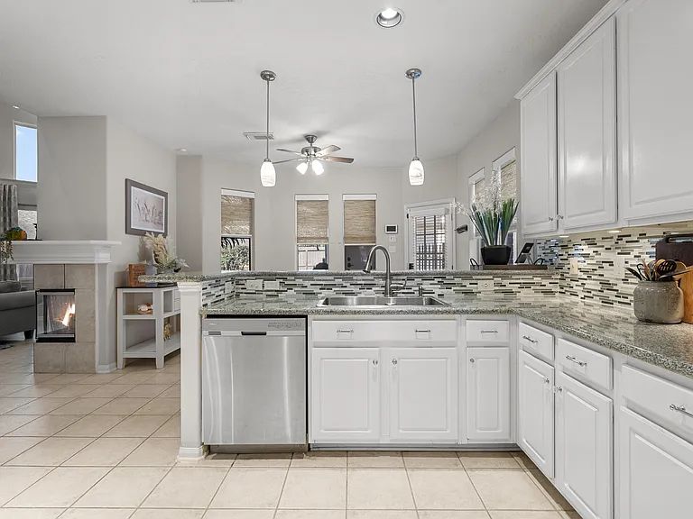 2368 Windy Cove Ct — Photo 15