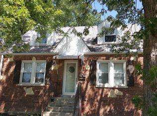 18121 School St, Lansing, IL 60438
