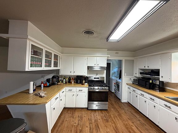 2nd image of 2202 58th St