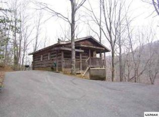 509 Esslinger Dr, Gatlinburg, TN 37738