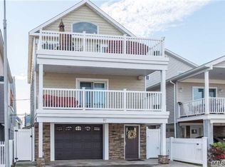 87 Pennsylvania Ave, Long Beach, NY 11561