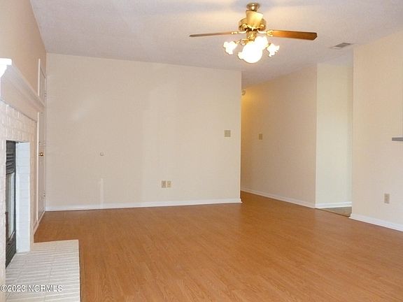2nd image of 108 W Lakeridge Lndg