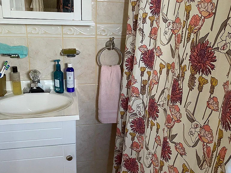 1713 Spring Garden St #4 — Photo 8